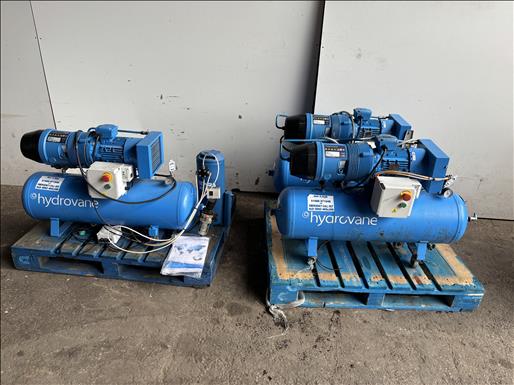 Rotary vane air compressor