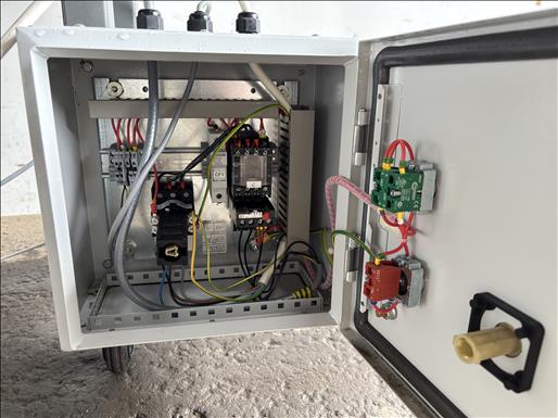 Elevator screw conveyor