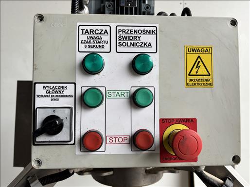 Cabbage cutting machine