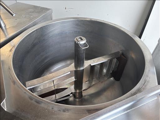 Electric steam jacketed mixing vessel