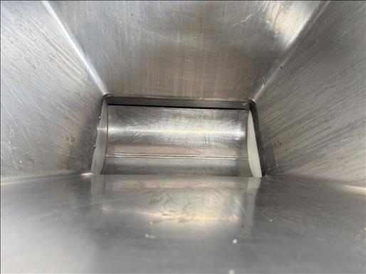 Dough feeding hopper