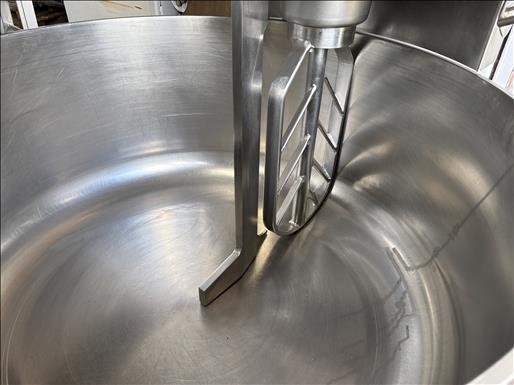 Self Tilting Bowl Mixer
