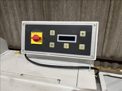 L sealer and shrink tunnel