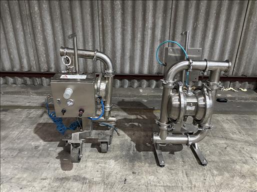 Double diaphragm pump