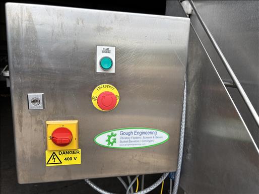 Sieving station
