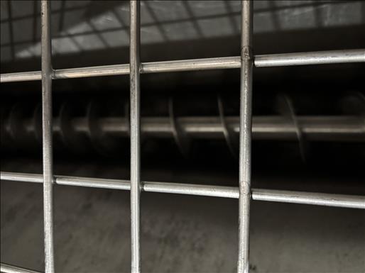 Mobile screw elevator