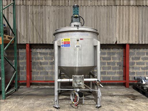 jacketed mixing vessel