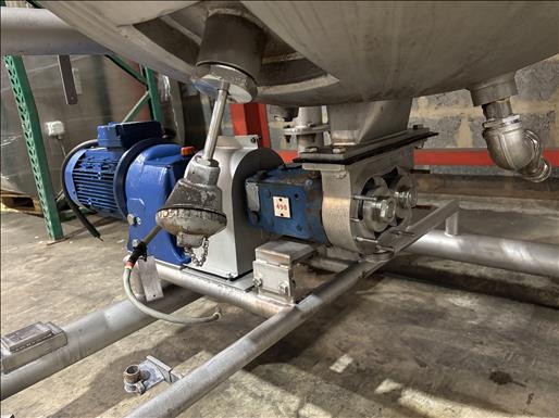 jacketed mixing vessel