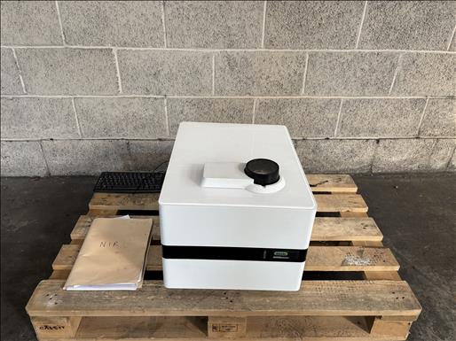 Spectrometer